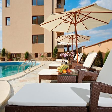 Stanny Court Aparthotel Nesebar Room photo