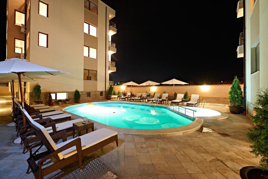 Stanny Court Aparthotel Nesebar Room photo