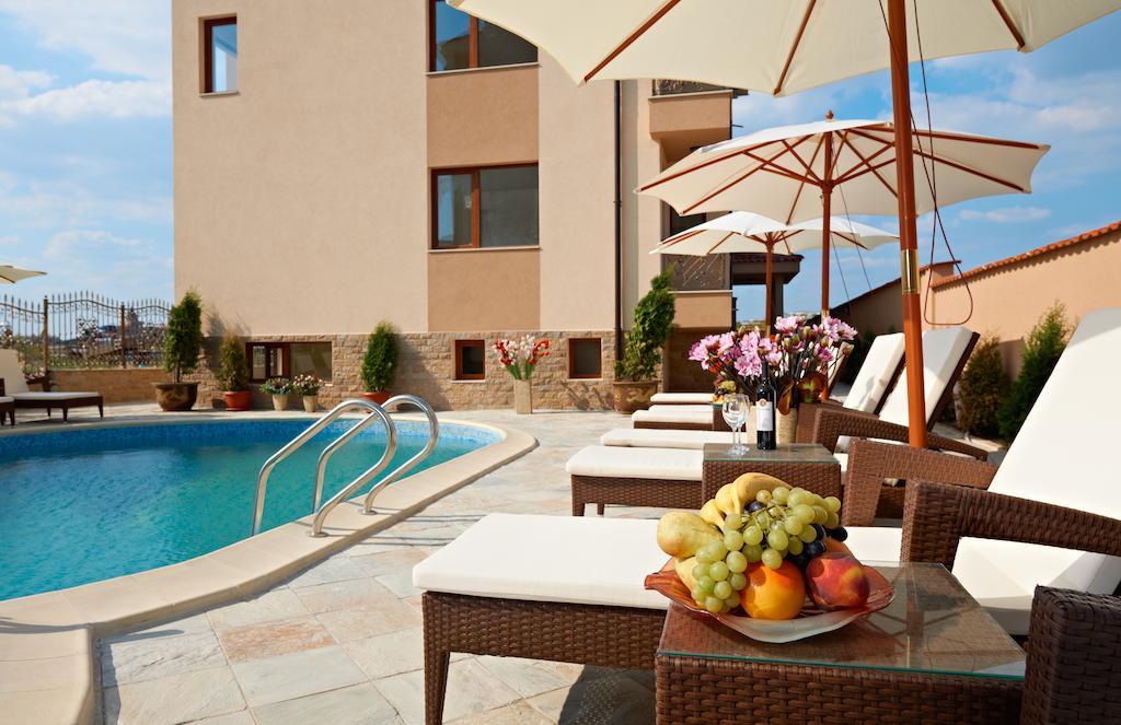 Stanny Court Aparthotel Nesebar Room photo