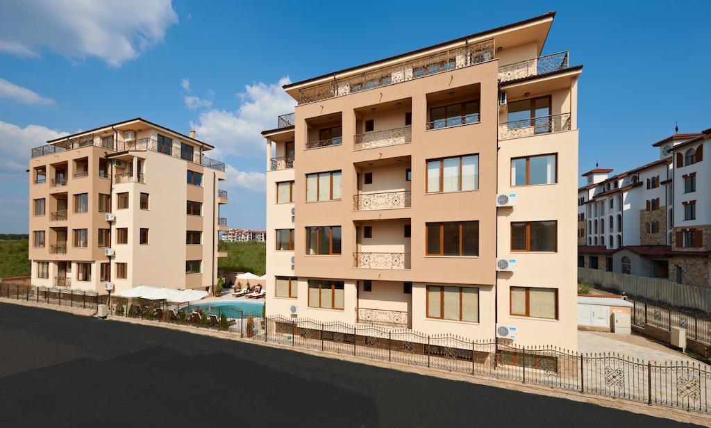 Stanny Court Aparthotel Nesebar Exterior photo