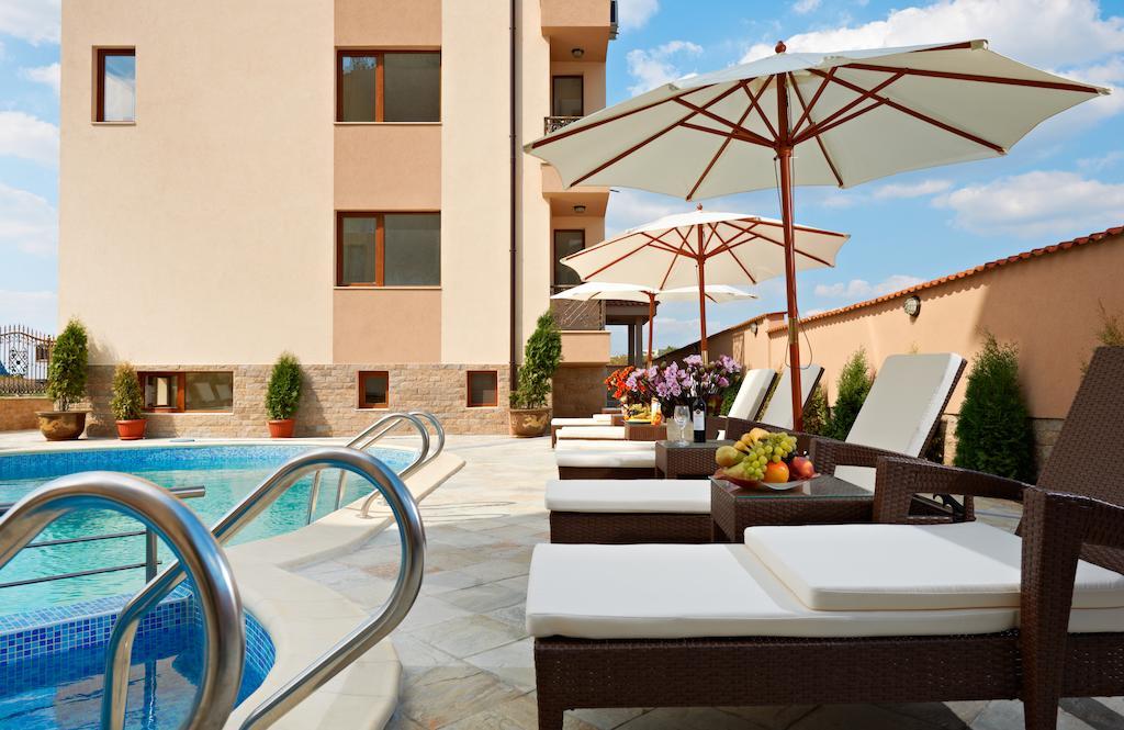 Stanny Court Aparthotel Nesebar Exterior photo
